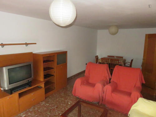 Swanky single bedroom close to Institut Valencià d'Art Modern - Gallery - 7