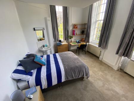  Deluxe Bedroom  -  St Mary’s Newcastle  - Gallery -  1