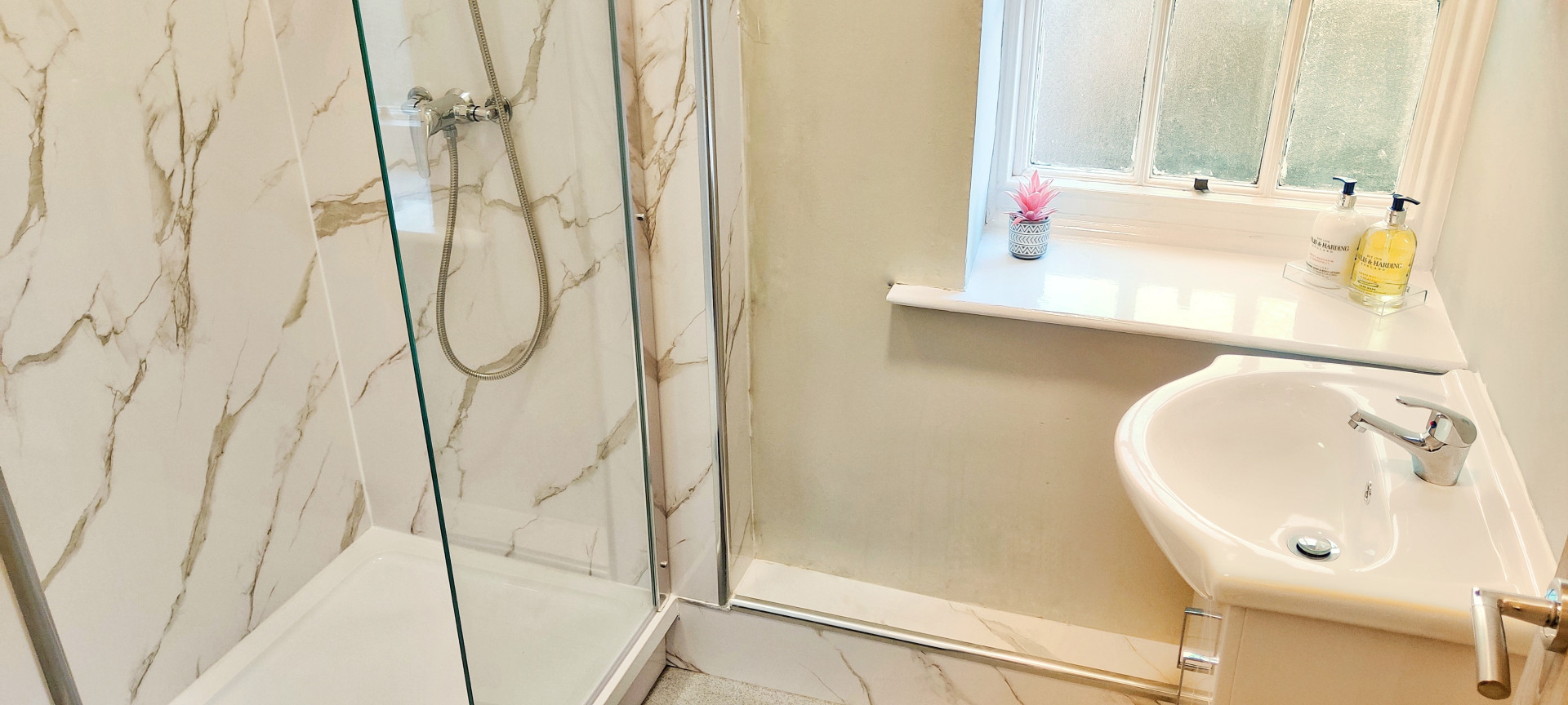 Two Bedroom Flat - 32