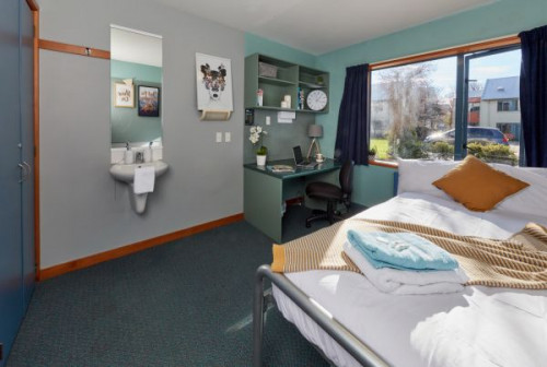 University Hall  - Gallery -  3