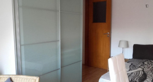 Nice double bedroom with balcony next to Museu Nacional de Arte Antiga