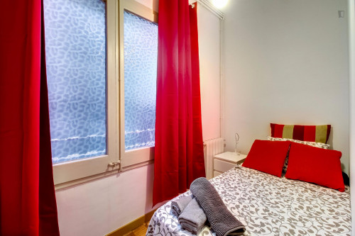 Lovely single bedroom in exciting Esquerrra de l'Eixample