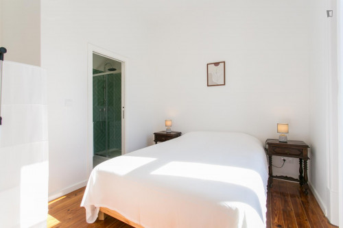 Very modern 7-bedroom apartment near the Anjos metro - Gallery - 43