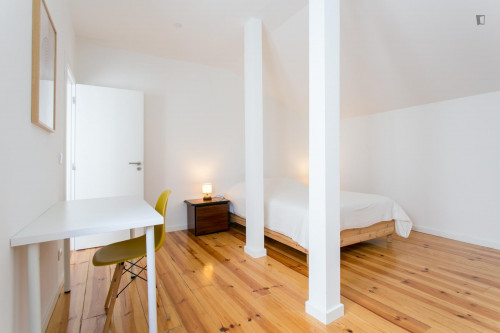 Very modern 7-bedroom apartment near the Anjos metro - Gallery - 8