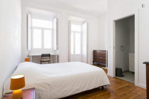 Very modern 7-bedroom apartment near the Anjos metro - Gallery - 14