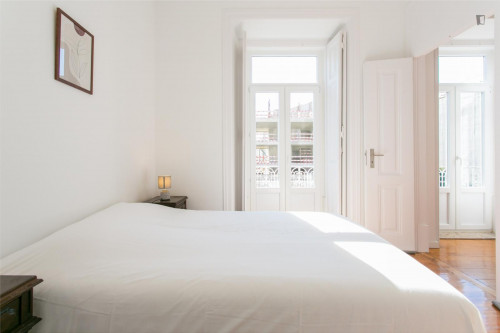 Very modern 7-bedroom apartment near the Anjos metro - Gallery - 44