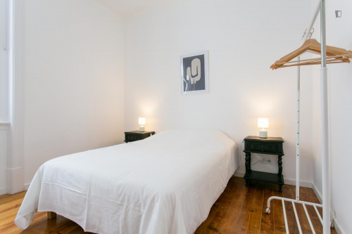 Very modern 7-bedroom apartment near the Anjos metro - Gallery - 49