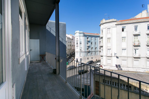 Very modern 7-bedroom apartment near the Anjos metro - Gallery - 37