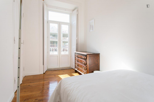 Very modern 7-bedroom apartment near the Anjos metro - Gallery - 42