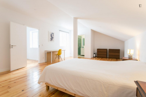 Very modern 7-bedroom apartment near the Anjos metro - Gallery - 13