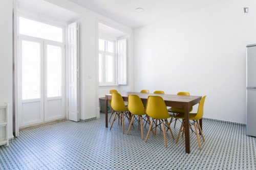 Very modern 7-bedroom apartment near the Anjos metro - Gallery - 35