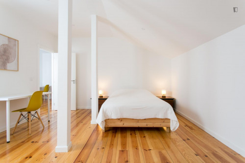 Very modern 7-bedroom apartment near the Anjos metro - Gallery - 9