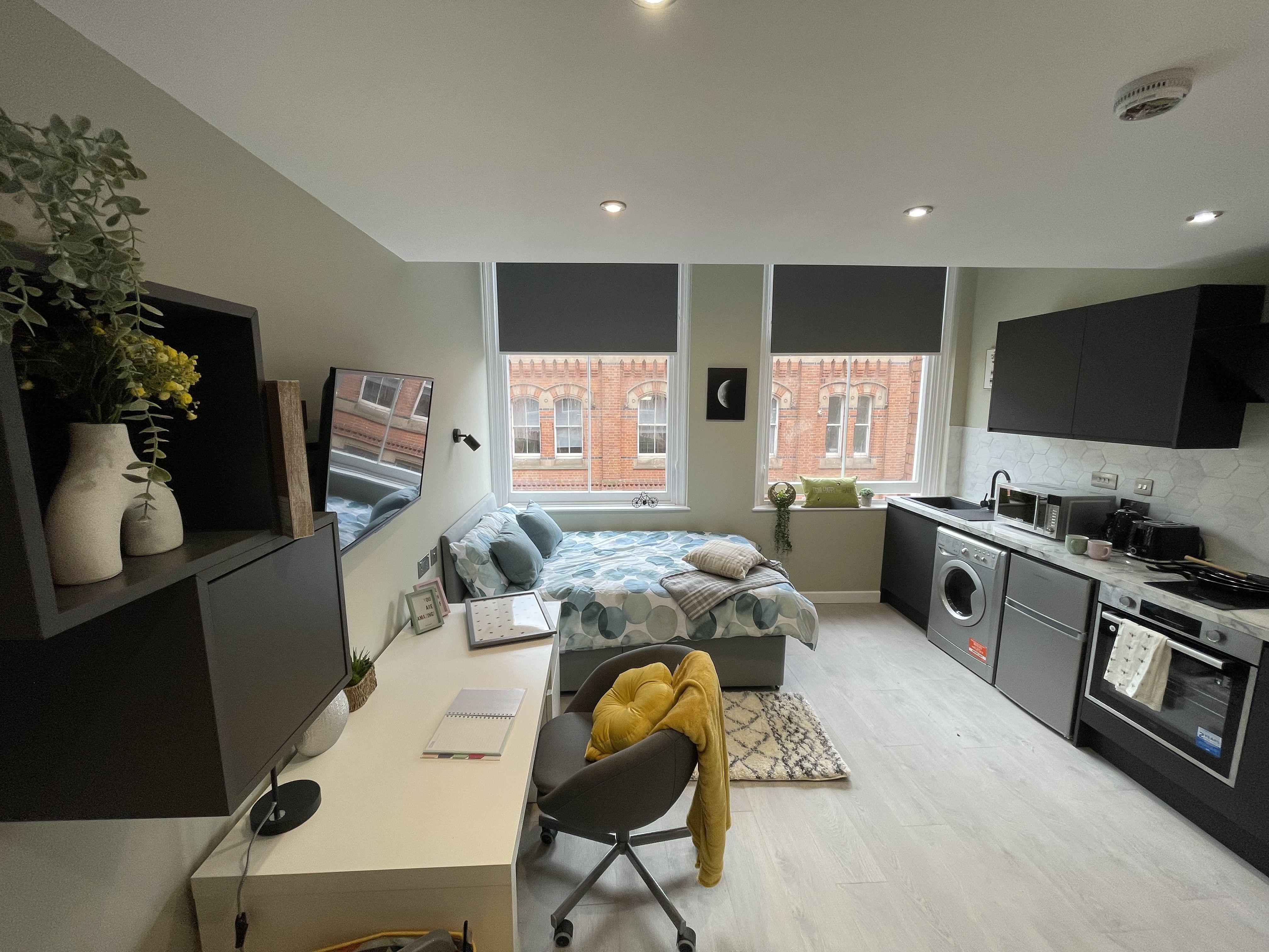  Superior Studio  -  The Carlton Building  - Gallery -  4