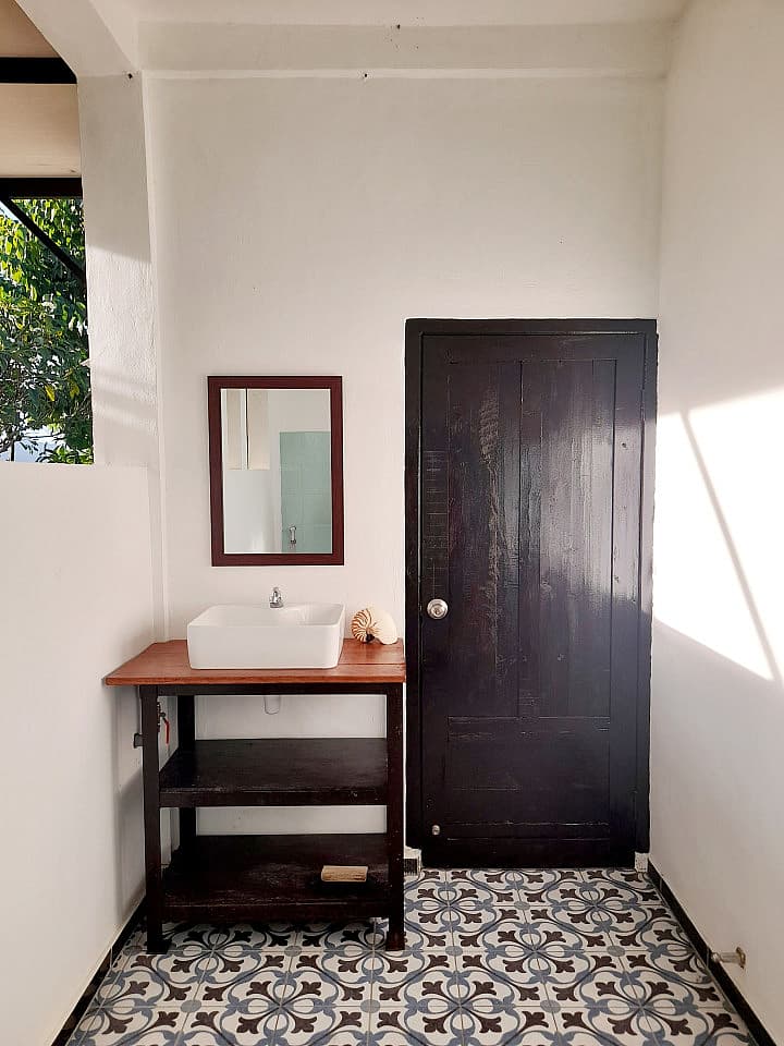 Ocean View Room - Remote Quiet Villa w/ Coworking + Terrace + Yoga - Gallery - 22