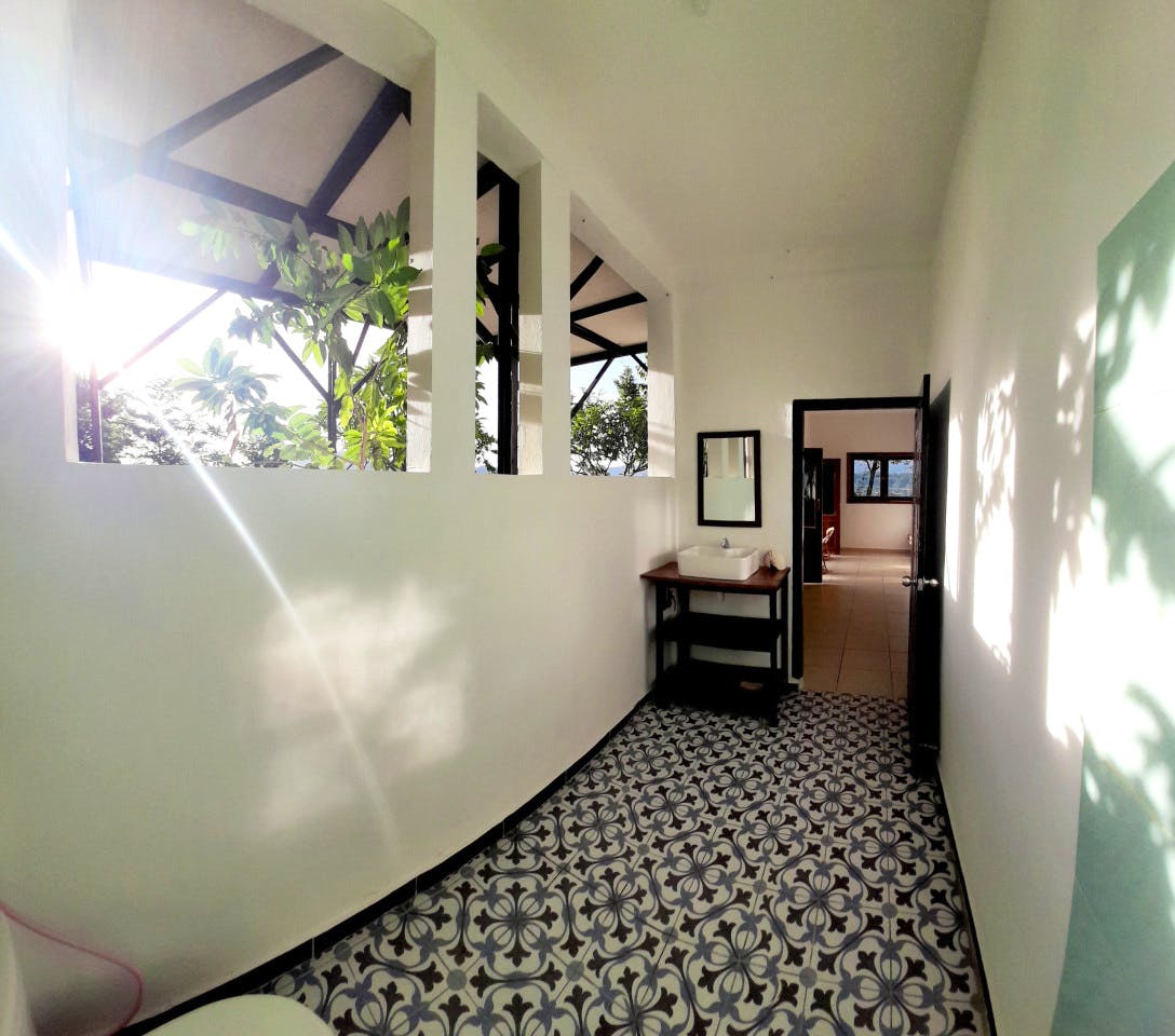 Ocean View Room - Remote Quiet Villa w/ Coworking + Terrace + Yoga - Gallery - 11