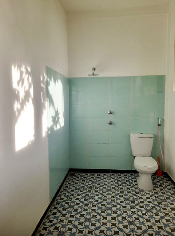 Mountain View Room - Remote Quiet Villa w/ Coworking + Terrace + Yoga - Gallery - 20