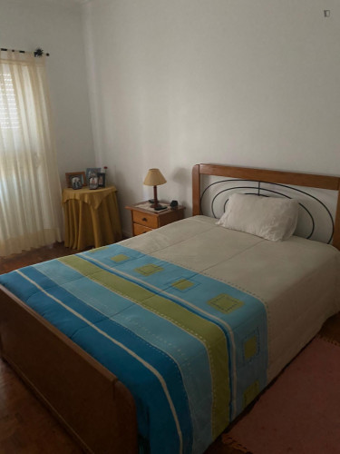 Nice double bedroom close to Agualva-Cacém train station - Gallery - 10