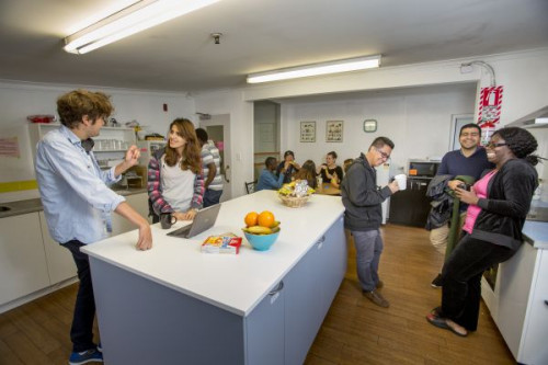 Graduate House  - Gallery -  3