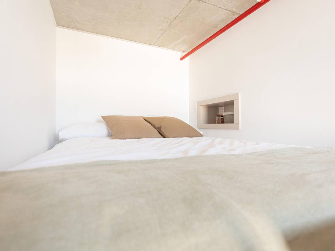  Single With Kitchen And Balcony  -  Cartuja  - Gallery -  4