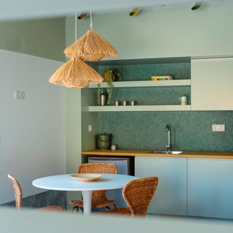 Studio - Coastal Coliving Retreat with Surfing & Wellness in Charming Esmoriz - Gallery - 7