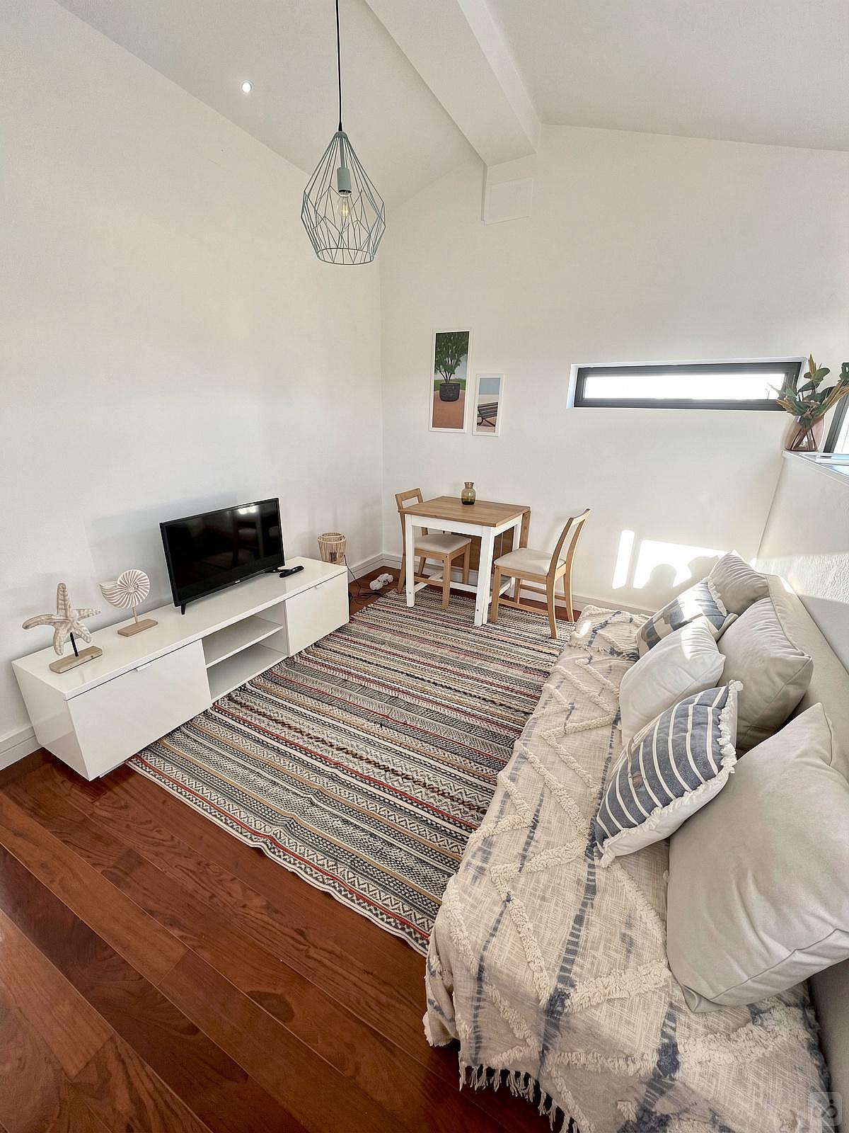 Sea View Apartment - 2