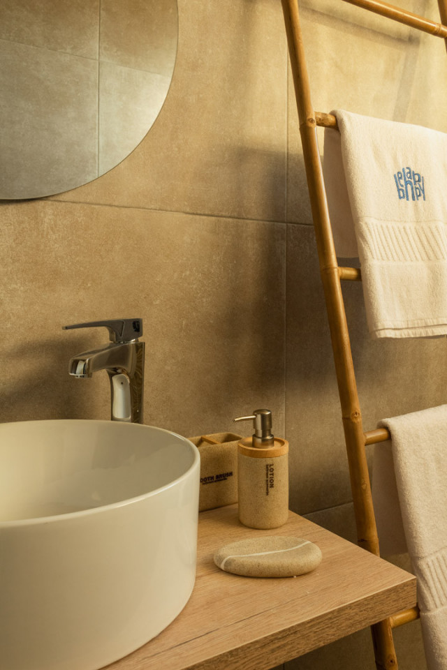 Double Suite - Coastal Coliving Retreat with Surfing & Wellness in Charming Esmoriz - Gallery - 18