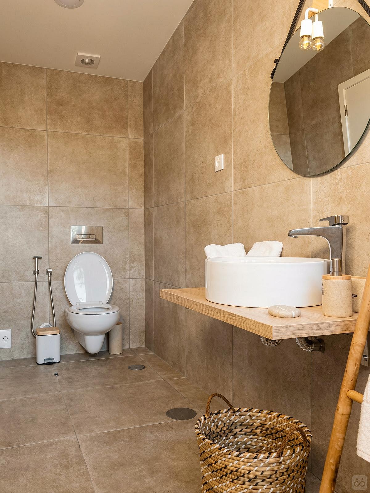 Double Suite - Coastal Coliving Retreat with Surfing & Wellness in Charming Esmoriz - Gallery - 28