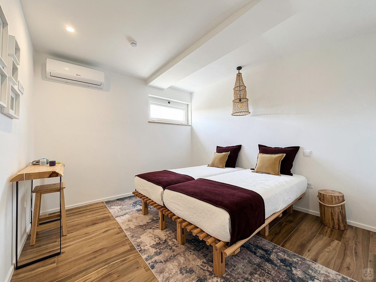 Twin Suite - Coastal Coliving Retreat with Surfing & Wellness in Charming Esmoriz - Gallery - 17