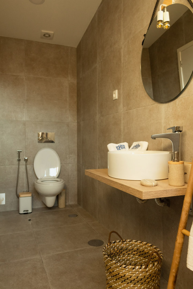 Twin Suite - Coastal Coliving Retreat with Surfing & Wellness in Charming Esmoriz - Gallery - 10