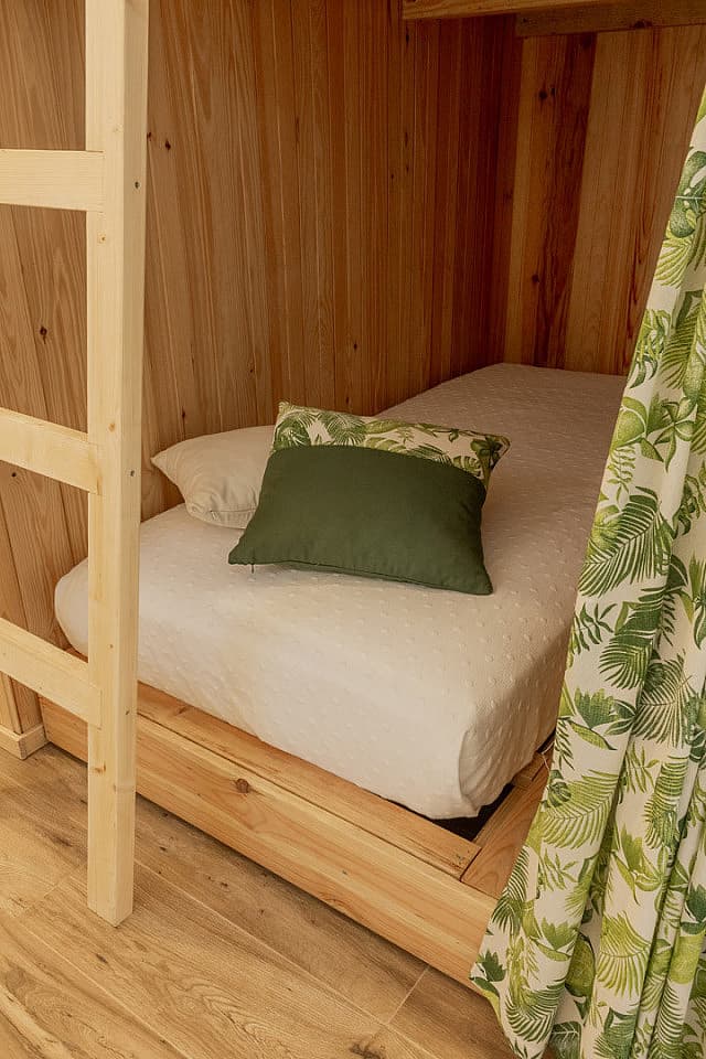 Bed In A 8-Bed Mixed Gender Room - Coastal Coliving Retreat with Surfing & Wellness in Charming Esmoriz - Gallery - 21