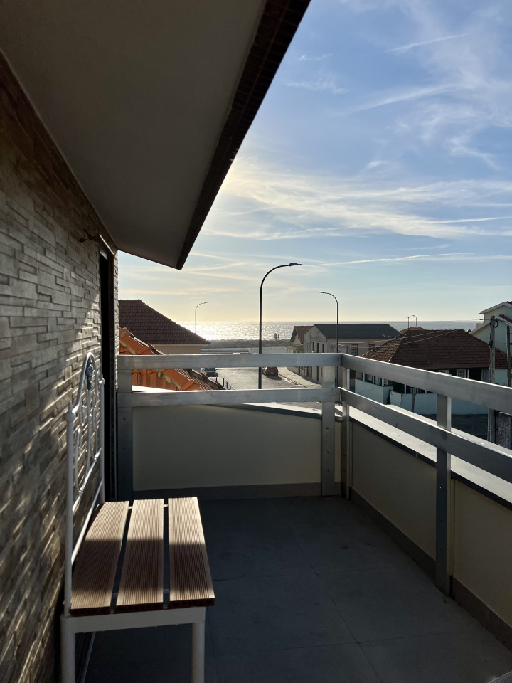 Sea View Apartment - Coastal Coliving Retreat with Surfing & Wellness in Charming Esmoriz - Gallery - 14