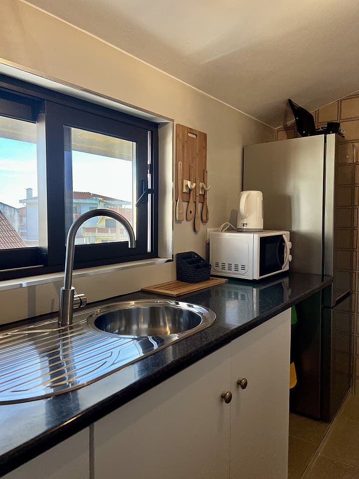 Sea View Apartment - Coastal Coliving Retreat with Surfing & Wellness in Charming Esmoriz - Gallery - 18