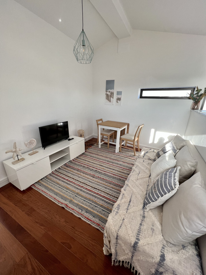 Sea View Apartment - Coastal Coliving Retreat with Surfing & Wellness in Charming Esmoriz - Gallery - 12