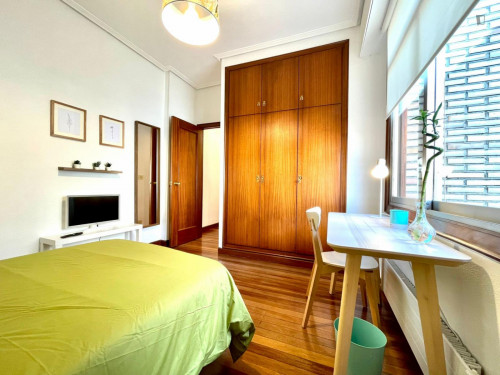 Welcoming single bedroom in the Matiko neighbourhood