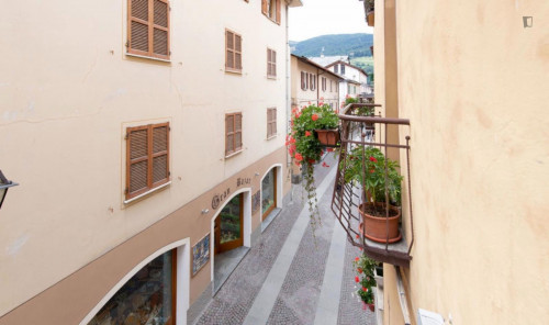 Stunning 2-Bedroom apartment in the old town of Bormio