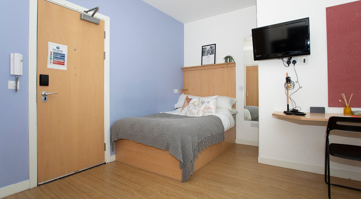  Standard Studio  -  200 Cowgate  - Gallery -  6