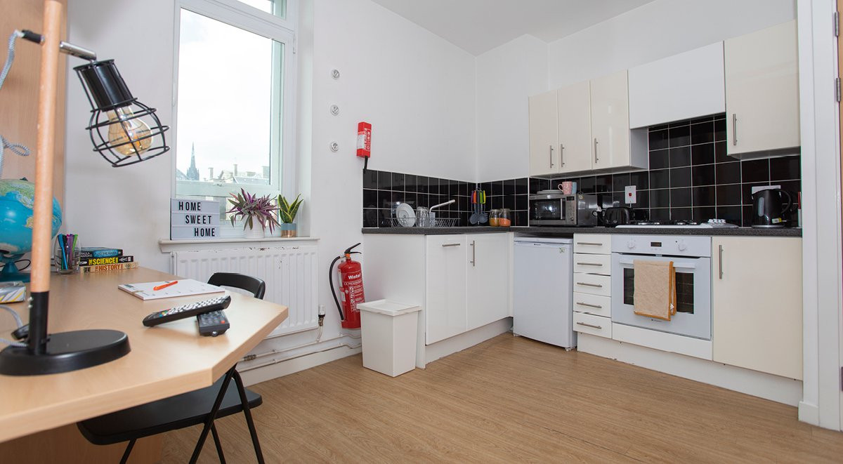  Standard Studio  -  200 Cowgate  - Gallery -  4