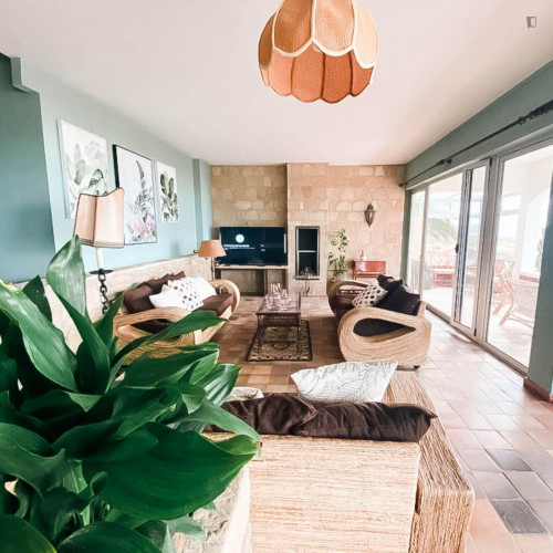 Exquisite double ensuite bedroom, in Ponta