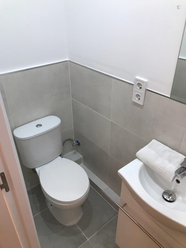 Student-friendly studio in Gaztambide - Gallery - 6
