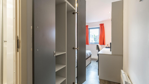 Beaverbank Place - Gallery - 37