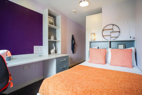 Beaverbank Place - Gallery - 12