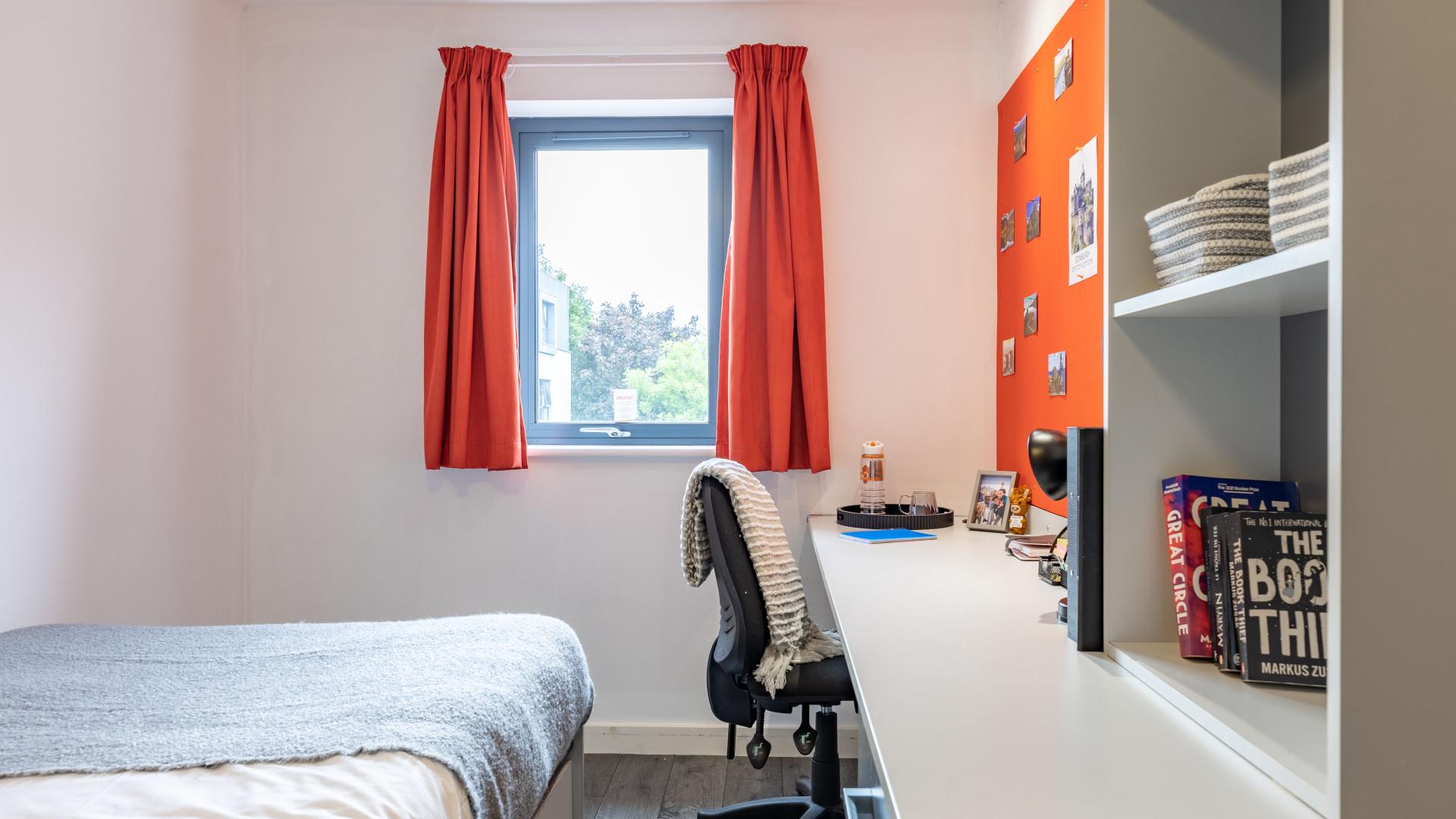 5 Bed Gold En-Suite - 3
