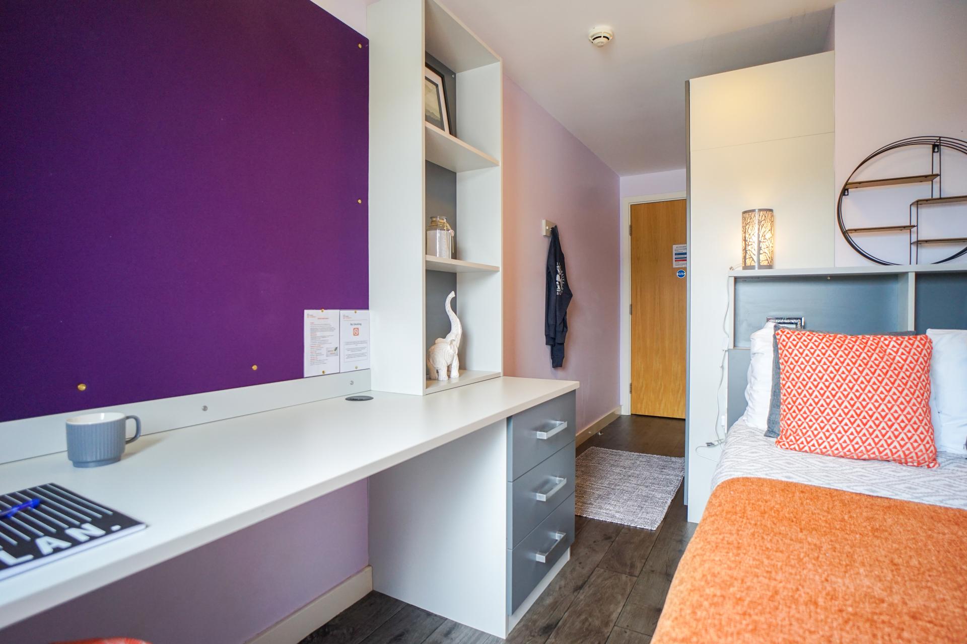  5 Bed Gold En-Suite  -  Beaverbank Place  - Gallery -  6