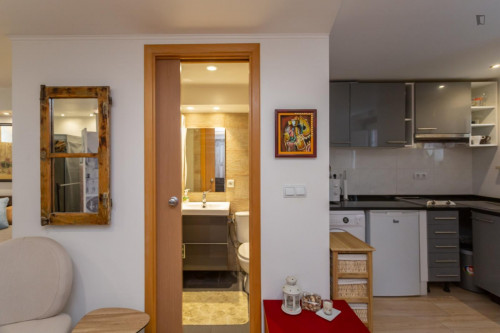 Charming studio in the classic Bica neighbourhood  - Gallery -  5