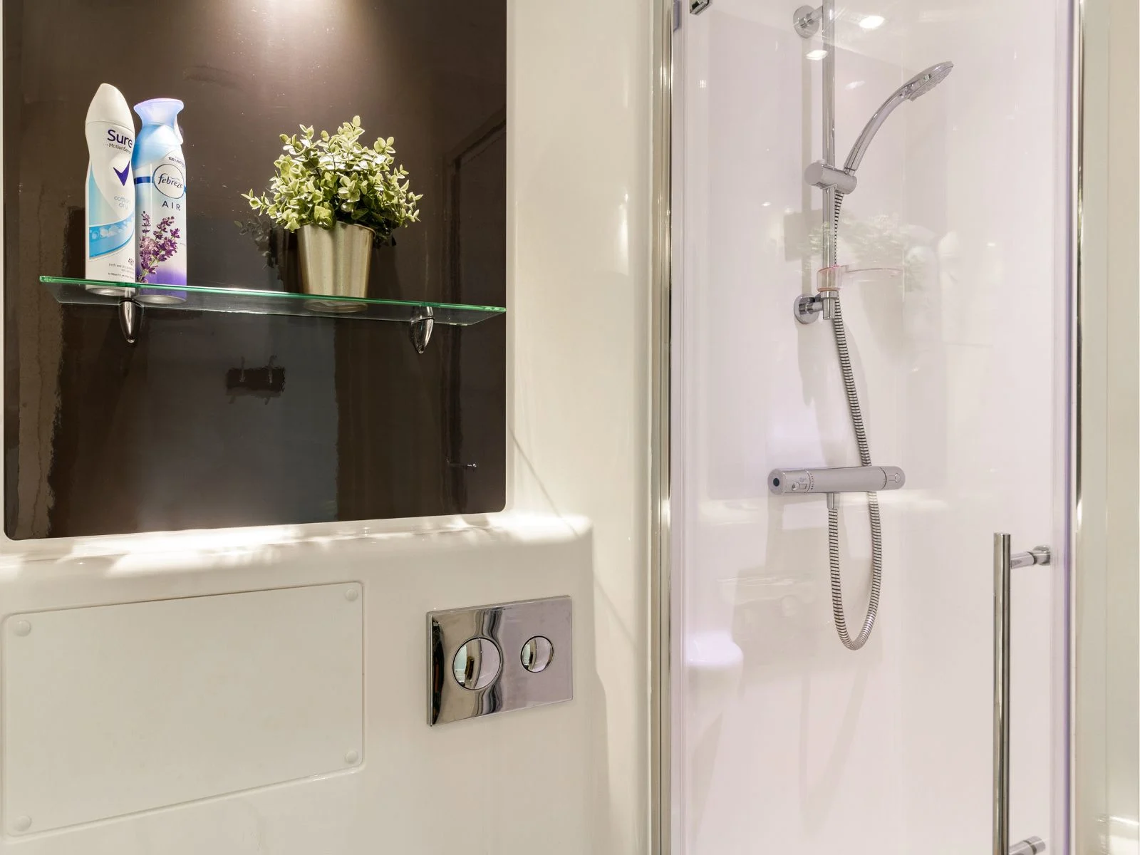 Classic En Suite - Cricket Field Court - Gallery - 2