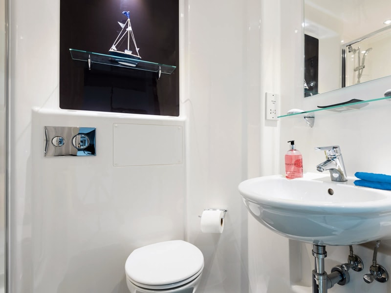 Premium En Suite - Cricket Field Court - Gallery - 5