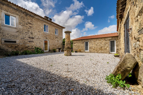 Magnificent 4-bedroom house in Santa Maria da Feira - Gallery - 16