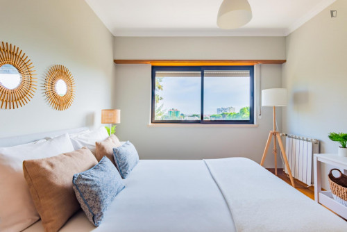 Spacious 3-Bedroom apartment with balcony in Bairro do Rosário