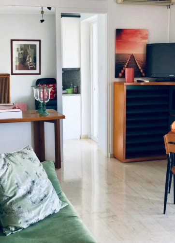 Stunning 2-bedroom near center of Varkiza - Gallery - 14