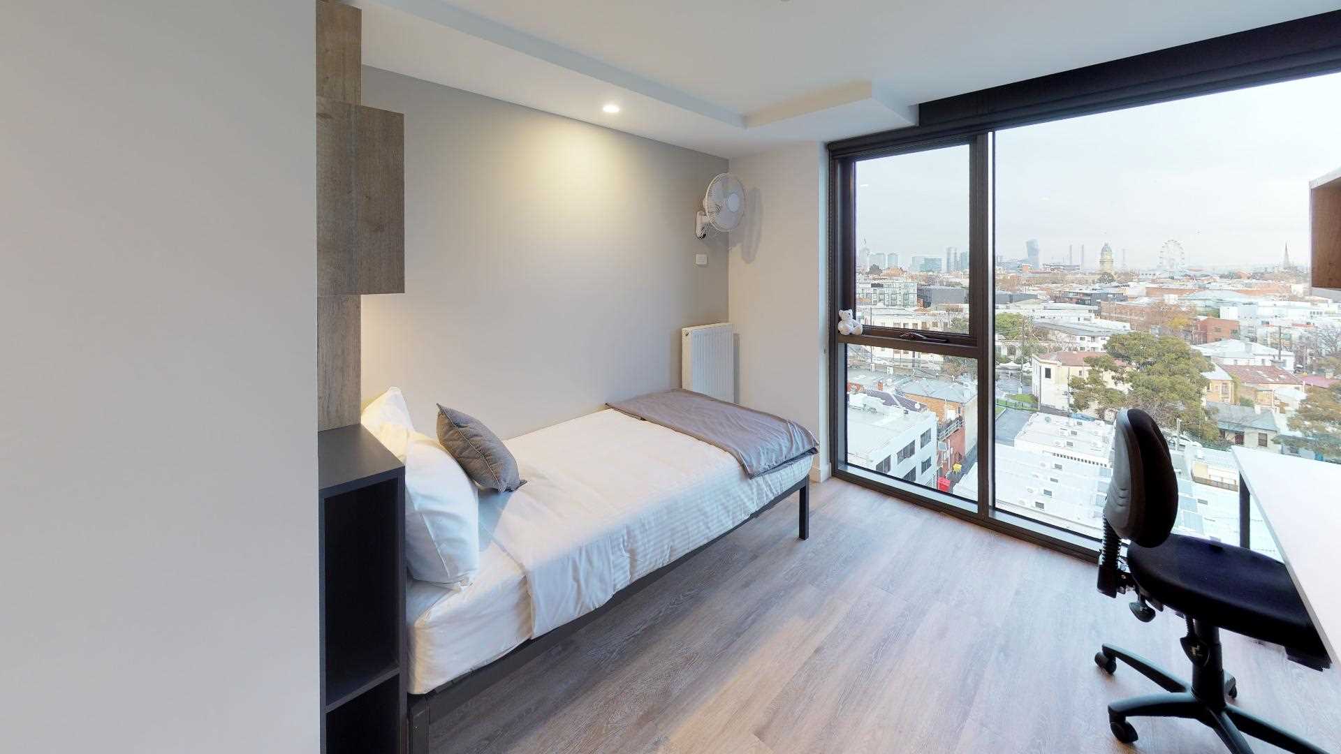 Studio Large - Long/Wide - UniLodge Royal Melbourne - Gallery - 8
